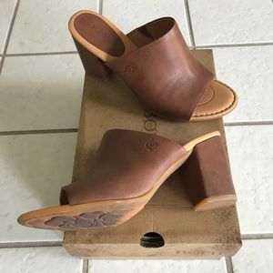 Born mahogany full grain women’s sandals 9M/40.5